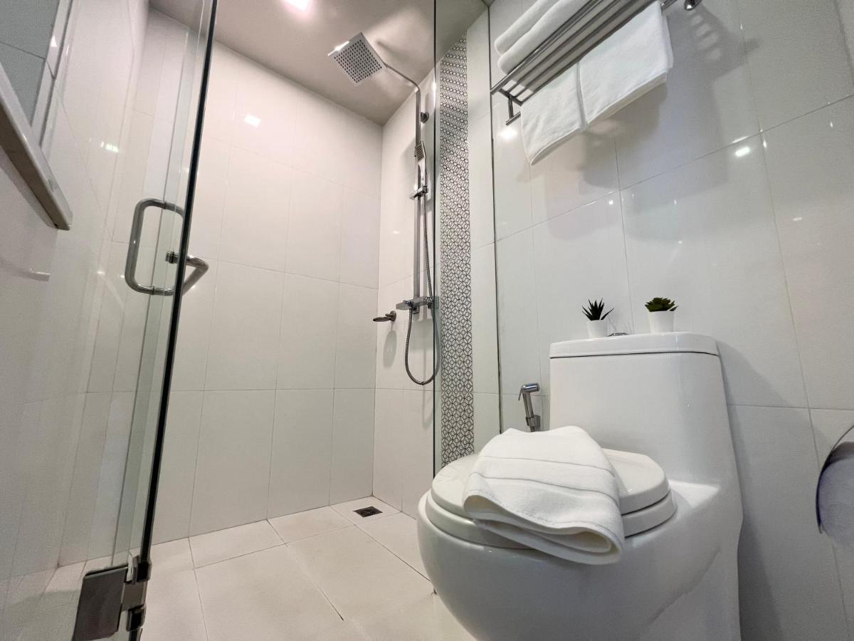 Hotel Centro One Patong Exterior foto